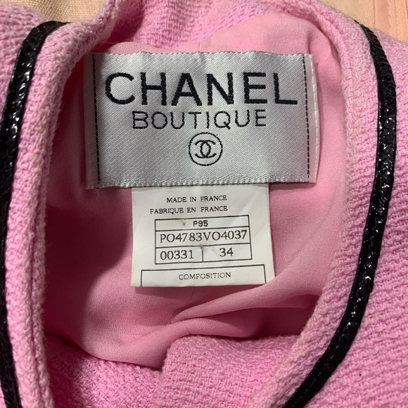 🚫SOLD🚫Chanel Vintage 1995 Pink Cropped Jacket - Picture 7 of 10